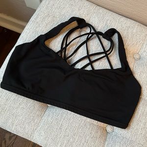 Lululemon Free to be Wild Sports Bra